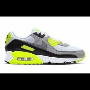 Woman’s Nike Air Max 90